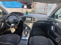 Usata 2013 Peugeot 308 Allure Tre volumi | 7800 € (Cara)