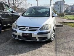 Argento Usata 2006 VW Golf Plus Cross Comfortline Monovolume | 3390 € (Buon prezzo)