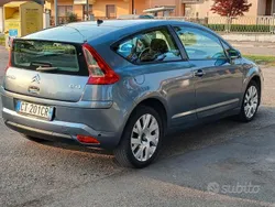 Usata 2005 Citroën C4 Coupé | 2000 €