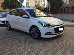 Bianco Usata 2017 Hyundai i20 Blackline Tre volumi | 7900 € (Ottimo prezzo)