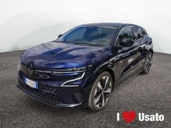 Blu Nuova 2025 Renault Mégane Komfort Tre volumi | 32.000 €