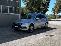 Argento Usata 2017 Audi Q5 Business SUV | 23.000 € (Buon prezzo)