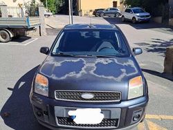 Usata 2006 Ford Fusion Monovolume | 600 € (Ottimo prezzo)
