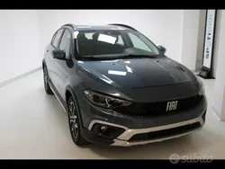 Blu Nuova 2024 Fiat Tipo Tre volumi | 24.900 € (Molto cara)