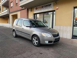 Grigio Usata 2010 Skoda Roomster Comfort Monovolume | 3990 €