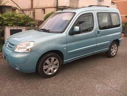 Verde Usata 2007 Citroën Berlingo Monovolume | 3500 €