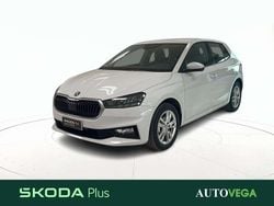 Bianco pastello Usata 2024 Skoda Fabia Selection Tre volumi | 16.700 € (Buon prezzo)
