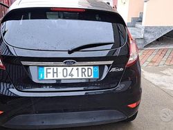 Nero Usata 2017 Ford Fiesta Titanium Due volumi | 7450 € (Buon prezzo)