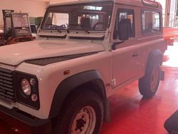 Beige / metallizzato Usata 2002 Land Rover Defender SUV | 17.500 € (Super prezzo)