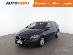 Blu/azzurro Usata 2017 Volvo V40 Kinetic Station wagon | 13.399 € (Buon prezzo)