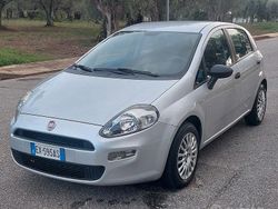 Grigio Usata 2014 Fiat Punto Tre volumi | 5500 € (Buon prezzo)