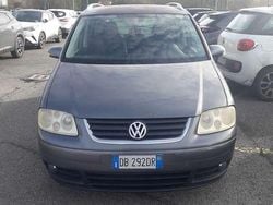 Usata 2006 VW Touran Highline Monovolume | 3700 € (Cara)