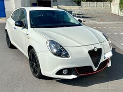 Bianco Usata 2014 Alfa Romeo Giulietta Quadrifoglio Tre volumi | 8499 € (Buon prezzo)