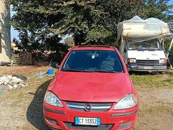 Rosso Usata 2005 Opel Corsa Due volumi | 350 € (Super prezzo)