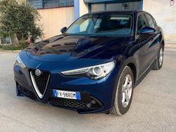 Usata 2017 Alfa Romeo Stelvio SUV | 19.900 € (Buon prezzo)
