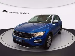 Blu ravenna met / tetto bianco Usata 2021 VW T-Roc Style SUV | 22.900 € (Ottimo prezzo)