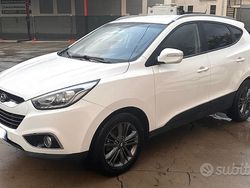 Bianco Usata 2014 Hyundai ix35 Xpossible SUV | 9999 € (Cara)