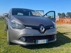 Grigio Usata 2016 Renault Clio IV Tre volumi | 9500 € (Cara)