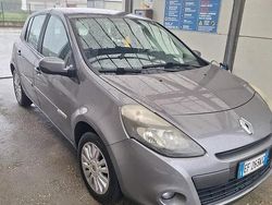 Grigio Usata 2011 Renault Clio Coupé | 3200 €