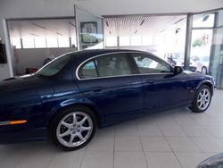 Blu metallizzato Usata 2004 Jaguar S-Type S Tre volumi | 5200 € (Ottimo prezzo)