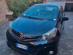 Usata 2013 Toyota Yaris Due volumi | 7000 € (Buon prezzo)