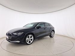 Verde district metallizzato Nuova 2025 Audi A3 Advanced Plus Tre volumi | 41.300 € (Buon prezzo)