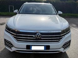 Bianco Usata 2021 VW Touareg SUV | 39.500 € (Ottimo prezzo)