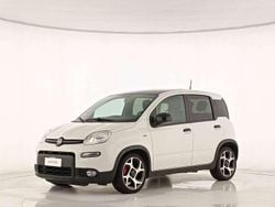 Bianco gelato / tetto e specch Usata 2021 Fiat Panda Sport Tre volumi | 10.500 € (Buon prezzo)