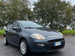 Usata 2011 Fiat Grande Punto Due volumi | 3250 € (Buon prezzo)