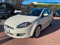 Bianco Usata 2012 Fiat Bravo Emotion Due volumi | 3899 € (Buon prezzo)