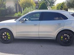 Grigio Usata 2020 Porsche Cayenne SUV | 52.590 € (Ottimo prezzo)