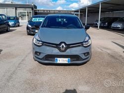 Grigio Usata 2019 Renault Clio IV Life Tre volumi | 11.000 € (Cara)