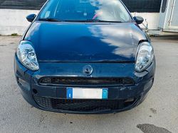 Blu Usata 2015 Fiat Punto Lounge Tre volumi | 2500 € (Super prezzo)