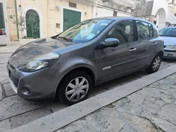 Usata 2011 Renault Clio II Tre volumi | 4950 €