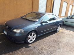 Verde Usata 2003 Opel Astra Coupé | 2200 €