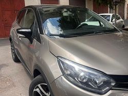 Oro Usata 2016 Renault Captur Intens SUV | 9999 € (Buon prezzo)