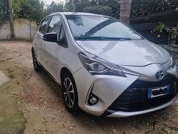 Grigio Usata 2019 Toyota Yaris Active Due volumi | 9800 € (Ottimo prezzo)