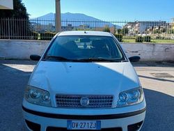 Bianco Usata 2009 Fiat Punto Due volumi | 1500 € (Buon prezzo)