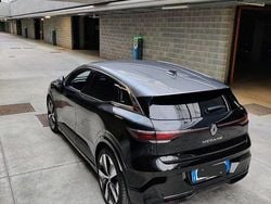 Nero Usata 2022 Renault Mégane Techno Tre volumi | 24.700 € (Ottimo prezzo)