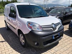 Bianco Usata 2018 Renault Kangoo Tre volumi | 8750 € (Buon prezzo)