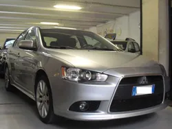Argento Usata 2008 Mitsubishi Lancer Comfort Edition Tre volumi | 7490 €