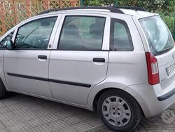 Grigio Usata 2011 Fiat Idea Monovolume | 3000 € (Buon prezzo)