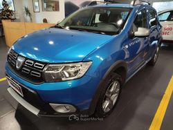Blu/azzurro Usata 2017 Dacia Sandero Stepway Tre volumi | 10.100 € (Cara)