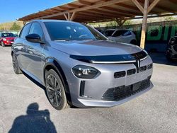 Verde Nuova 2025 Lancia Ypsilon Due volumi | 23.490 € (Molto cara)