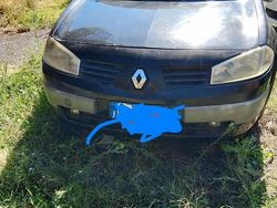 Usata 2005 Renault Mégane II Tre volumi | 700 €