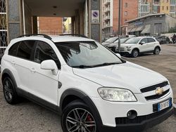 Bianco Usata 2010 Chevrolet Captiva SUV | 3990 € (Buon prezzo)