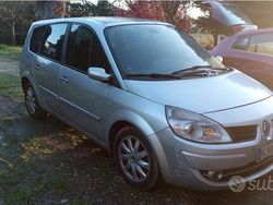 Grigio Usata 2007 Renault Scénic II Monovolume | 650 €