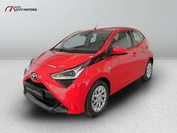 Rosso Usata 2019 Toyota Aygo X-play Due volumi | 8800 € (Ottimo prezzo)