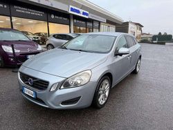 Argento Usata 2011 Volvo V60 Kinetic Station wagon | 3900 € (Buon prezzo)