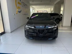 Nuova 2025 Alfa Romeo Junior SUV | 33.900 € (Buon prezzo)